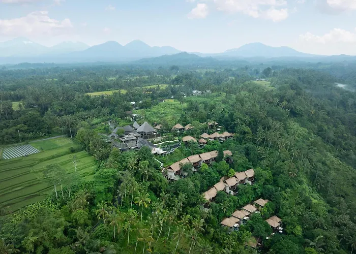 Villa Akohara Buahan Village Retreat *