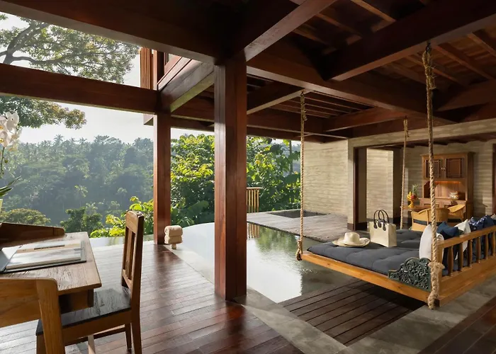 Villa Akohara Buahan Village Retreat *